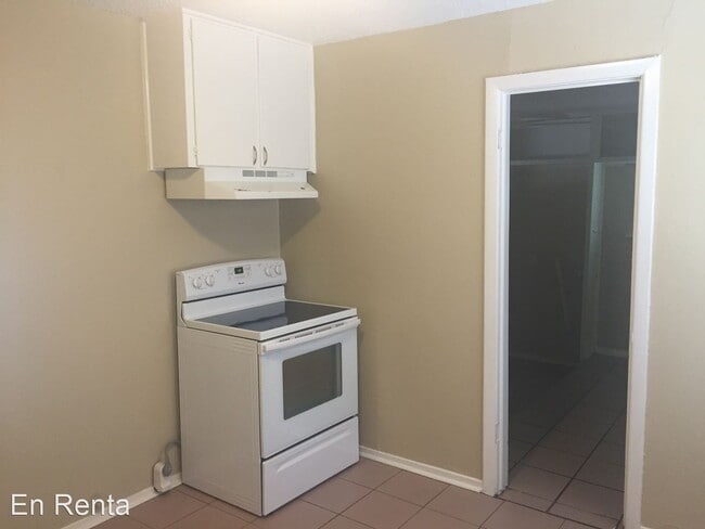 Building Photo - 3 br, 1 bath House - 2824 Birch Park Dr.