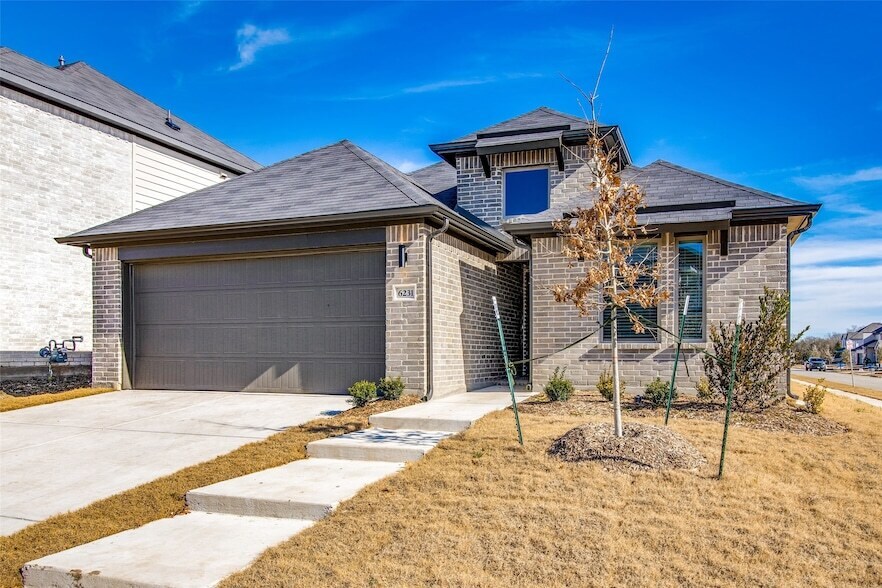 Foto principal - 6231 Tawakoni Ln