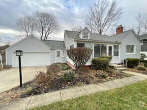 Building Photo - 56 Goodhue Dr