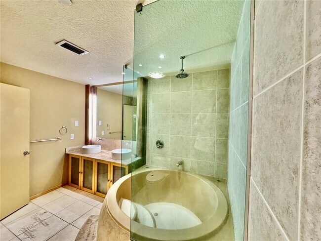 Foto del edificio - 101 Palm Harbor Pkwy