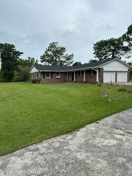 Primary Photo - 185 Riverside Rd