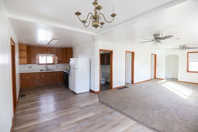 Foto del edificio - 2 Bed 1 bath