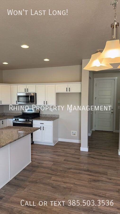 Building Photo - 927 Wahlen Way