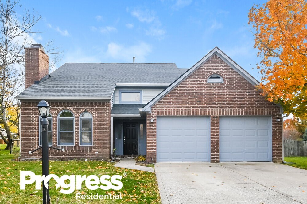 Primary Photo - 10713 Creekside Woods Dr