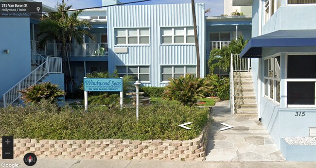 Small, Quiet, Well Maintained Building - 315 Van Buren St