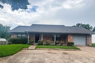 Building Photo - 1401 Ave O