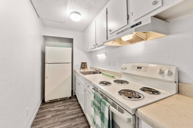 Foto del edificio - 395 Bill France Blvd