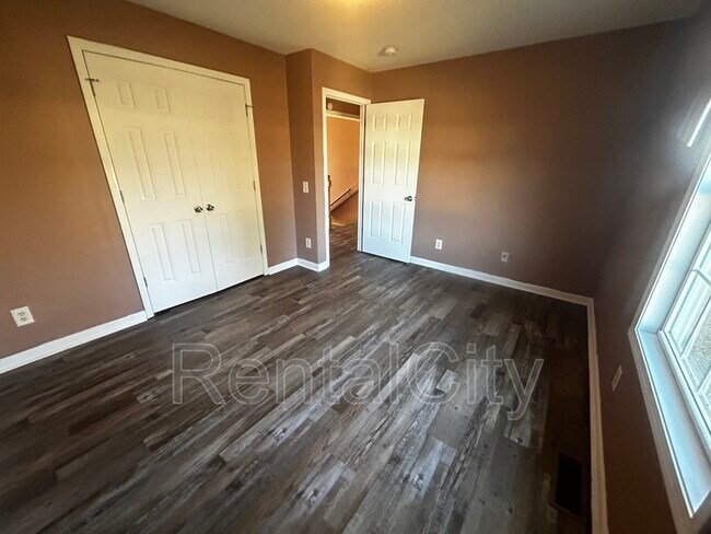 Foto del edificio - 153 Cloverdale St