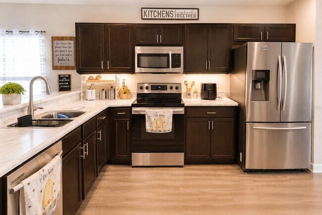 Foto del edificio - 8016 Diamond Creek Ln