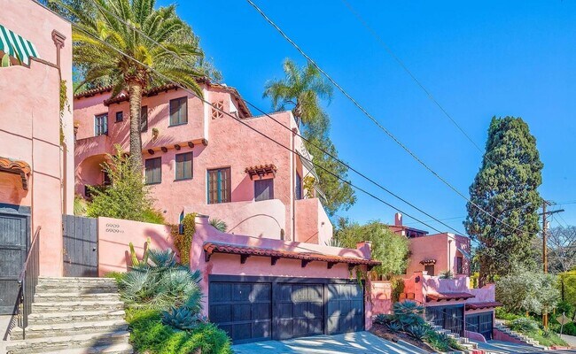 Building Photo - Las Orquideas -1901 Orchid Ave. (6907 Bonita Ter)