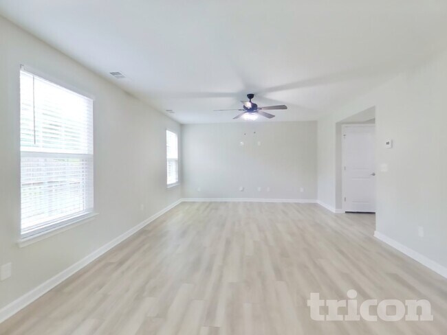 Building Photo - 2902 Cherry Point Ln