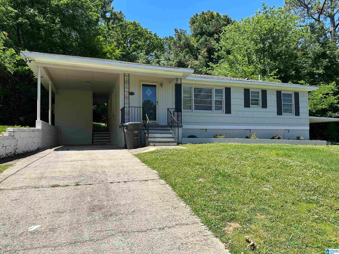 Foto principal - 2228 5th St NE