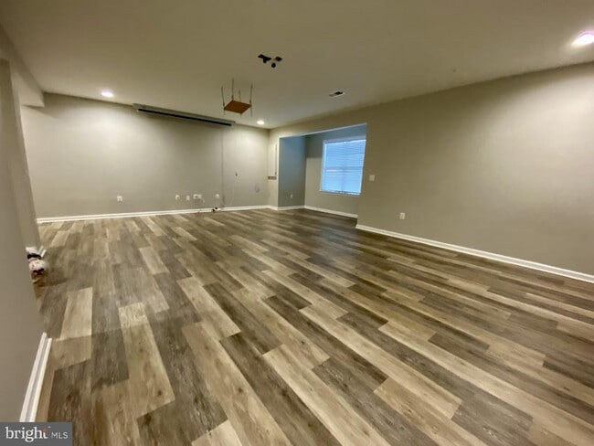 Building Photo - 15507 Gossoms Store Ct