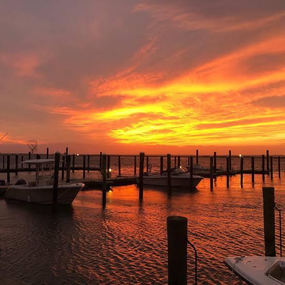 Bahía de la calle 86 - 220 86th St