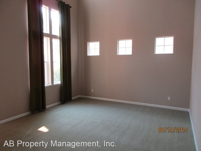 Building Photo - 3 br, 3.5 bath House - 1154 Juan Jose Lane