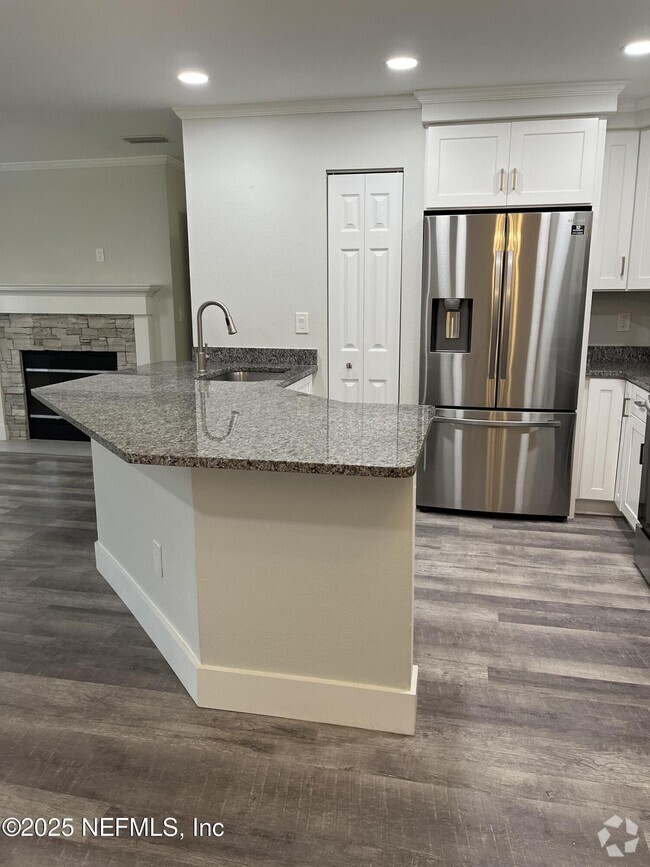 Building Photo - 200 Ironwood Dr