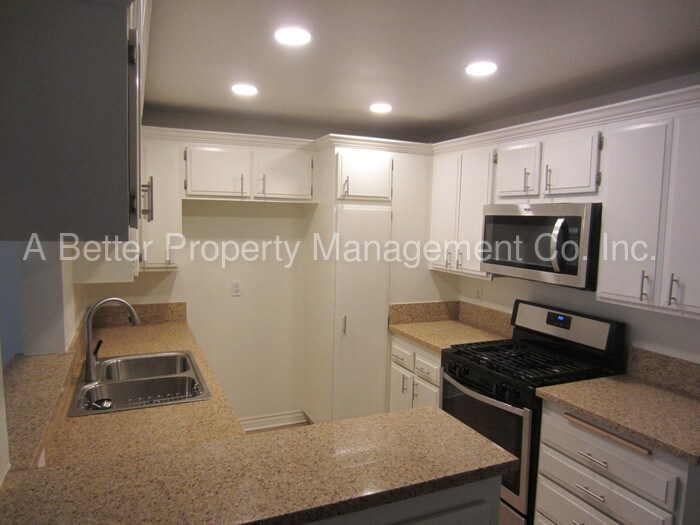 Foto principal - 3727 Country Club Dr