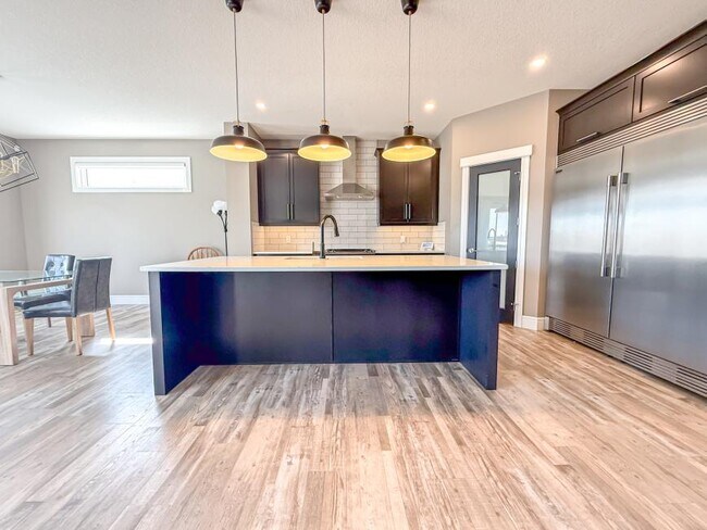 Building Photo - 3.0 bedroom in Edmonton Alberta T5T 1N1