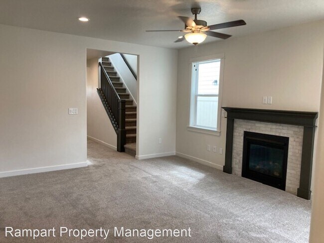 Building Photo - 3 br, 2.5 bath House - 3363 S. Cabin Creek...