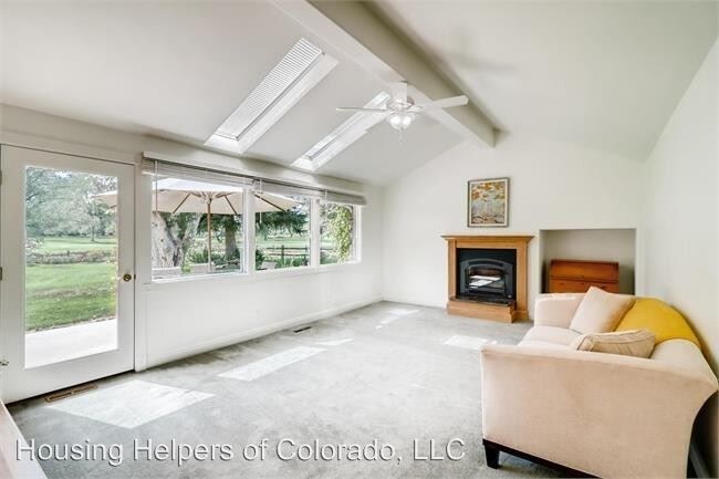 Building Photo - 4 br, 3.5 bath House - 4453 Pali Way