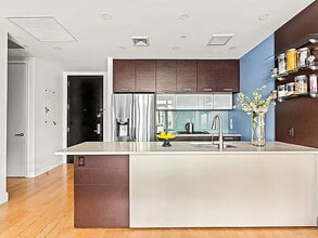 Building Photo - 309 2nd St