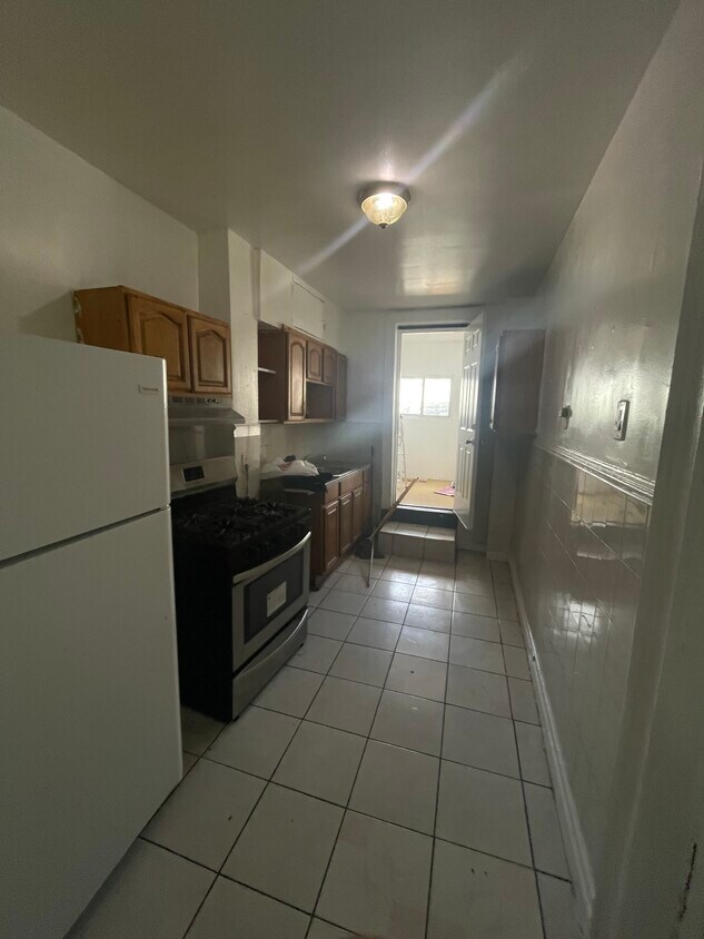 Building Photo - 259 Lincoln Ave