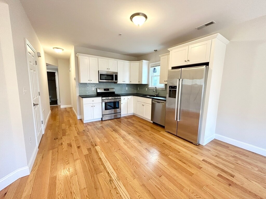 Primary Photo - 995 Dorchester Ave