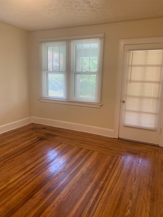 Building Photo - 393 Elberon Ave