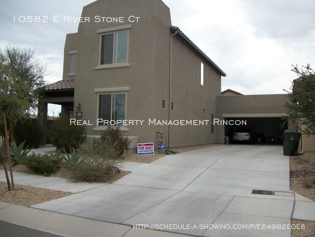 Building Photo - Gorgeous 4 Bed/3bath Home in Vail!