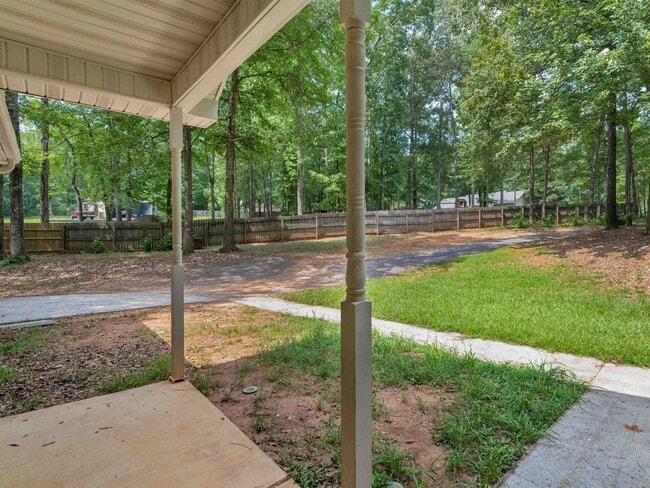 Building Photo - 520 Butler Bridge Dr