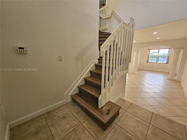 Building Photo - 17046 SW 39th Ct