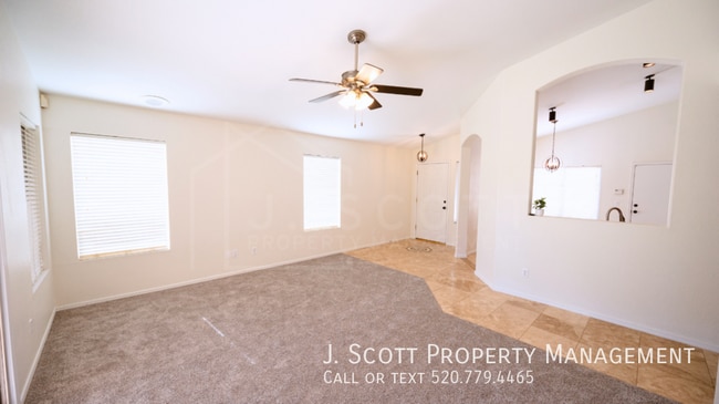 Building Photo - 1289 N Balboa Dr