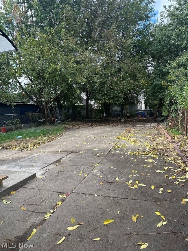 Building Photo - 3636 E 55th St