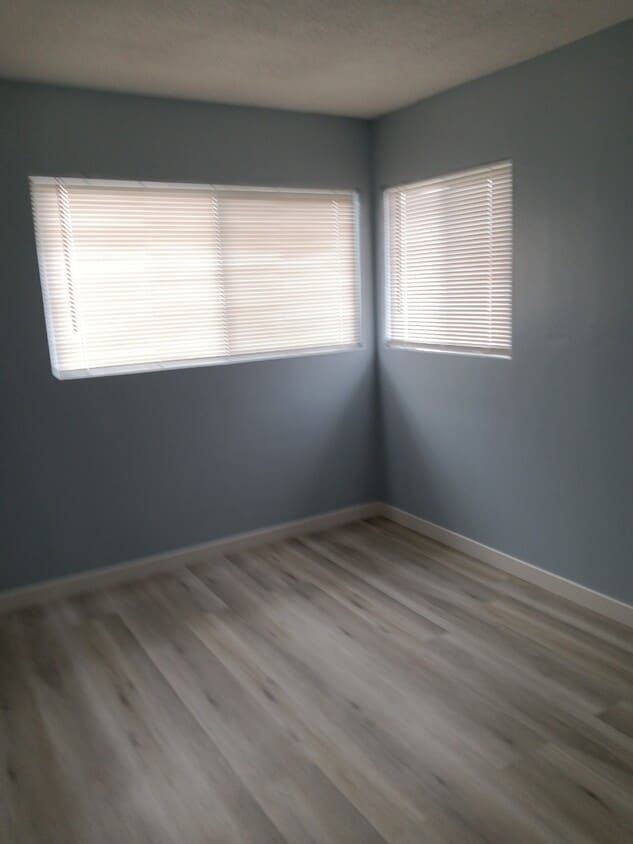 Bedroom #1 - 2331 W West Ave