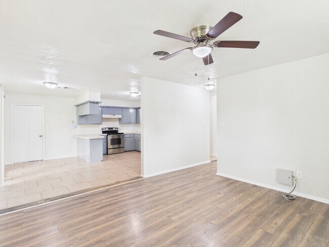 Foto del edificio - 4523 SE Avalon Ave