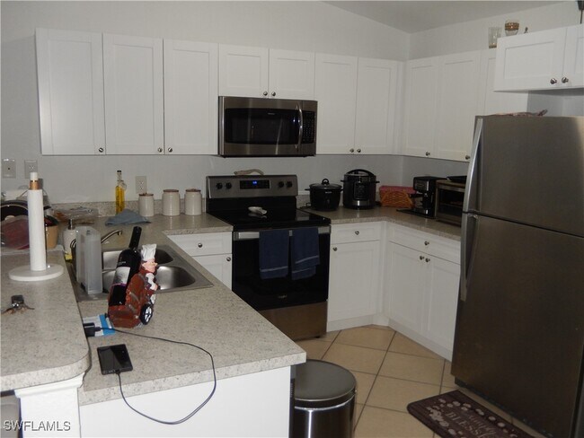 Foto del edificio - 3824 SE 11th Ave