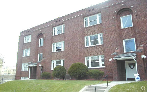 Building Photo - Downing Place Condos