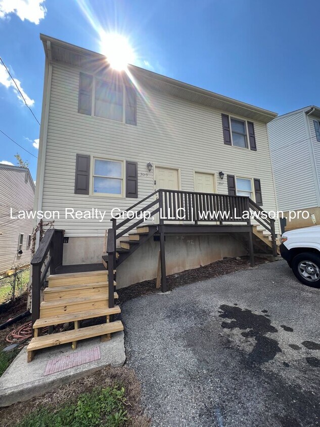 20172019 Wallace Ave NE Unit Wallace 2017, Roanoke, VA 24012 Room