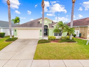 Building Photo - 3167 Stonehurst Cir