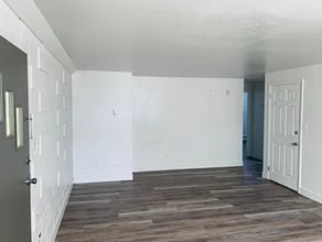 Building Photo - 1100 McHugh St