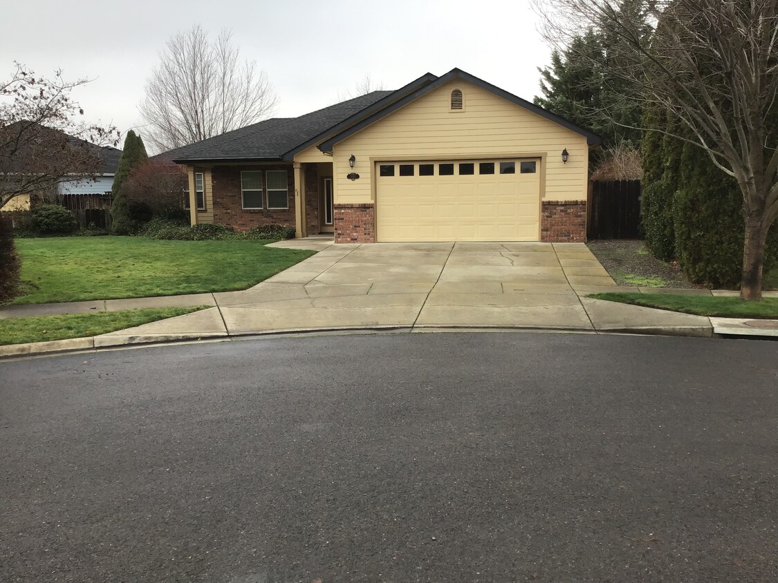 Primary Photo - 2014 Deer Pointe Ct