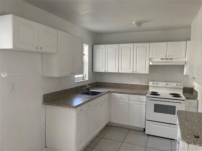 Building Photo - 1766 NW 34th Ave