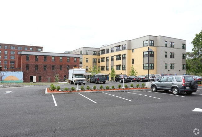Building Photo - Jackson Commons II