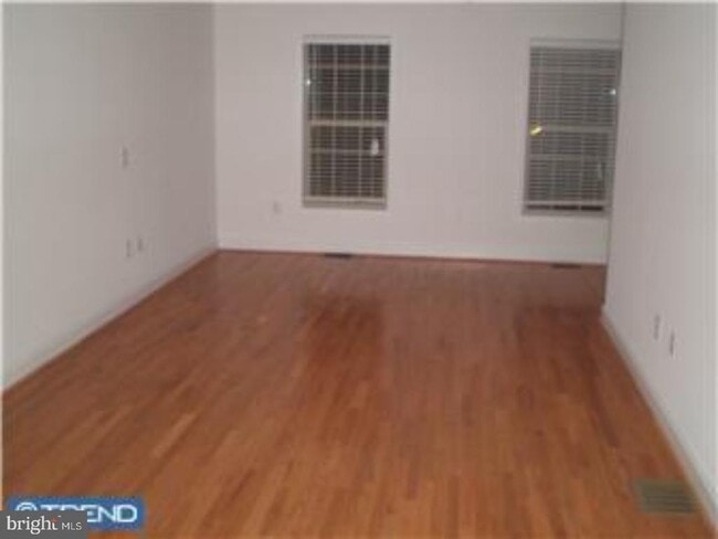 Building Photo - 2734 Tilton St