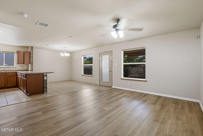 Building Photo - 2317 Honey Dew St