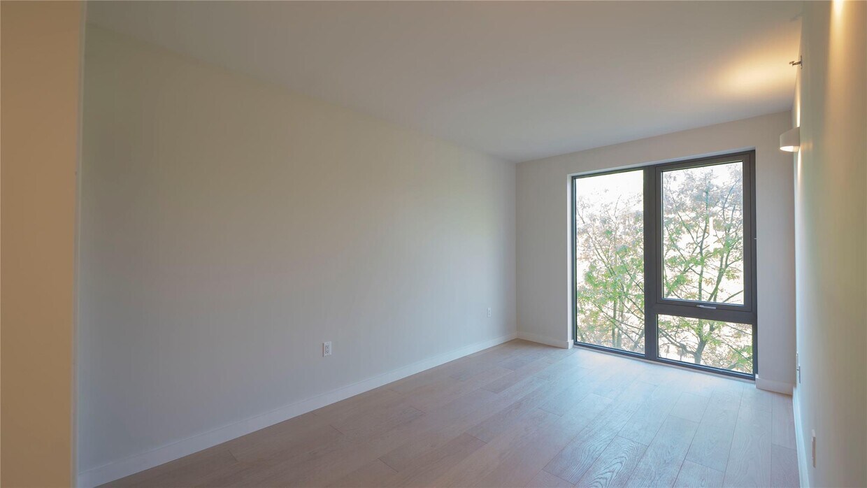 Foto del edificio - 13680-136-41 41st Ave