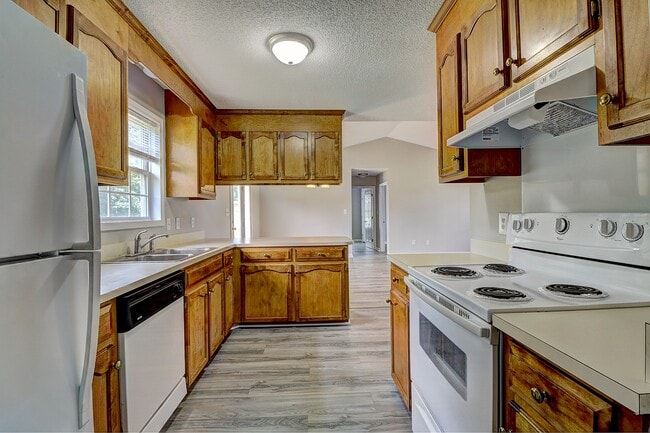 Building Photo - 1817 Stoney Point Rd