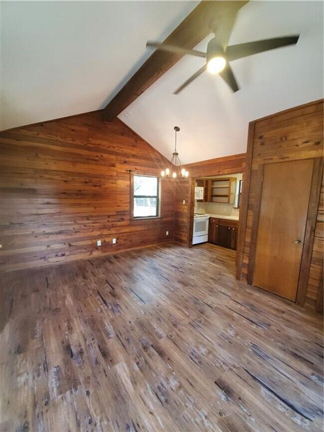 Building Photo - Cozy Cabin In Wimberley