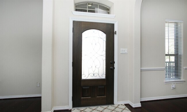 Foto del edificio - 27019 Drybank Creek Ln