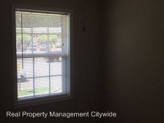 Building Photo - 3 br, 2.5 bath House - 131 Northdale Place